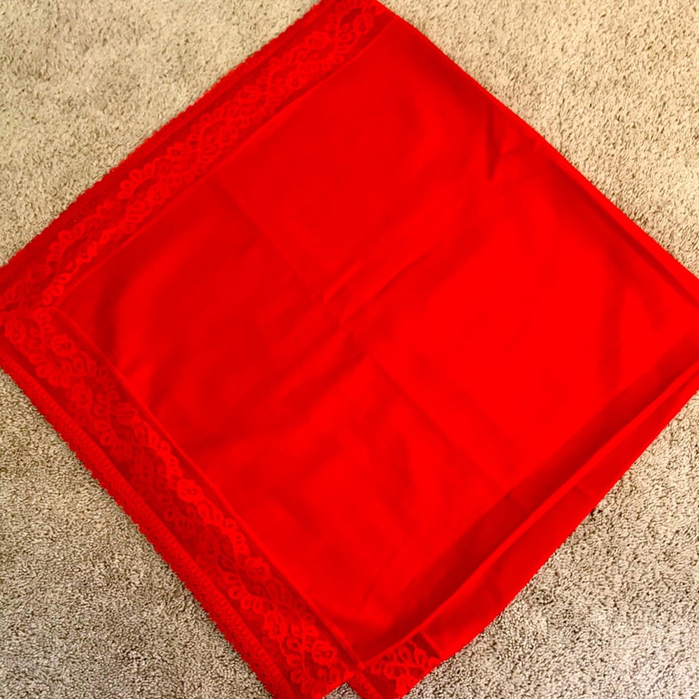 Vintage MCM Tablecloth ❤️